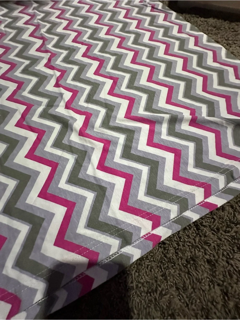 Itzy Ritzy breastfeeding cover infinity nursing